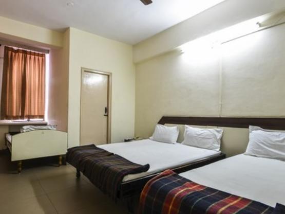 Hotel Maya Deluxe Hyderabad Habitación foto