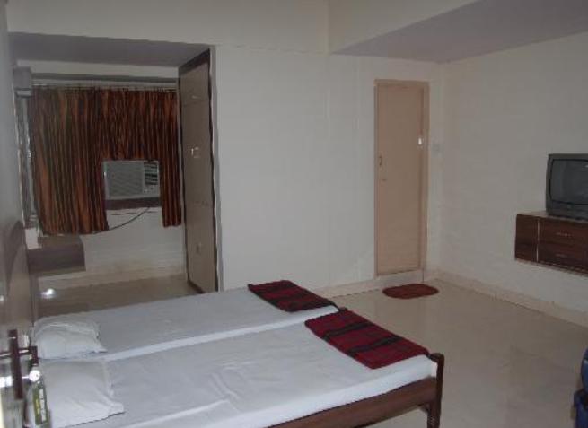 Hotel Maya Deluxe Hyderabad Exterior foto